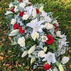 Lily &amp; Rose Coffin Spray 